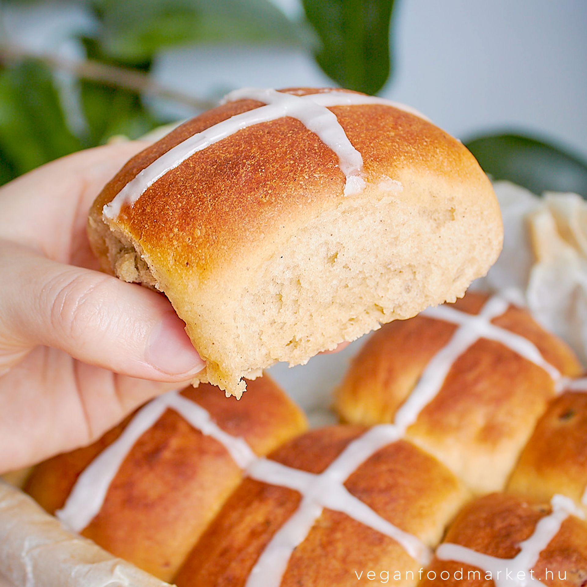 Hot cross buns